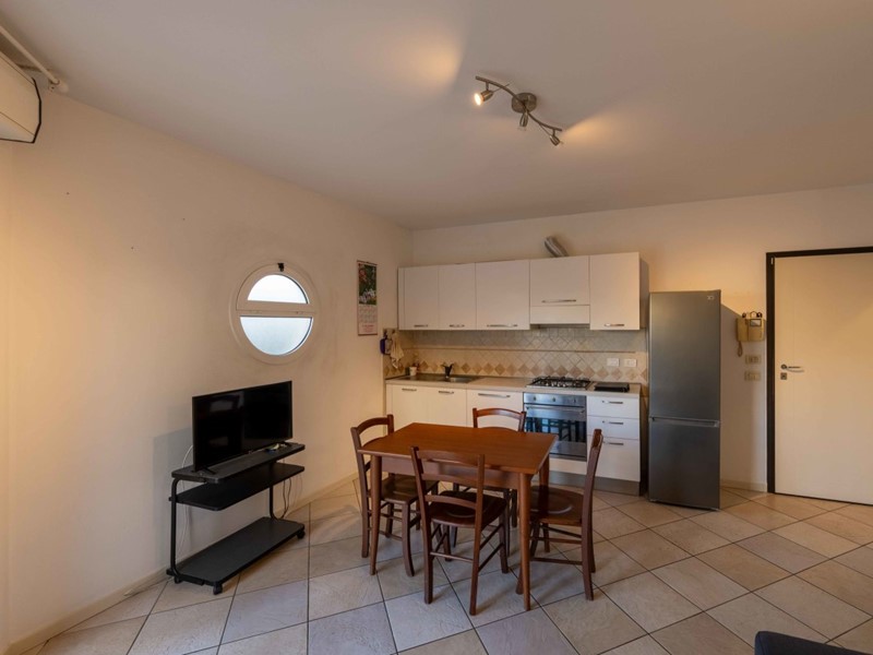 Bilocale in Vendita a Rimini, zona DARSENA PORTO RIMINI, 245'000€, 64 m², arredato, con Box