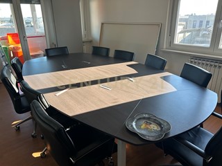 Ufficio in Affitto a San Martino Buon Albergo, 1'600€, 179 m², arredato