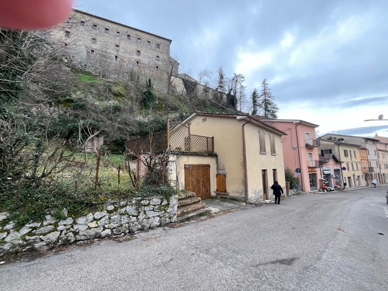 Casa Indipendente in Vendita a Pennabilli, 88'000&euro;, 154 m², con Box