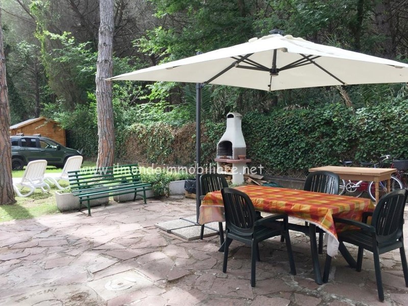 Trilocale in Vendita a Rosignano Marittimo, zona Vada, 245'000€, 65 m², arredato