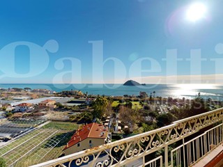 Appartamento in Vendita a Albenga, 225'000€, 70 m²