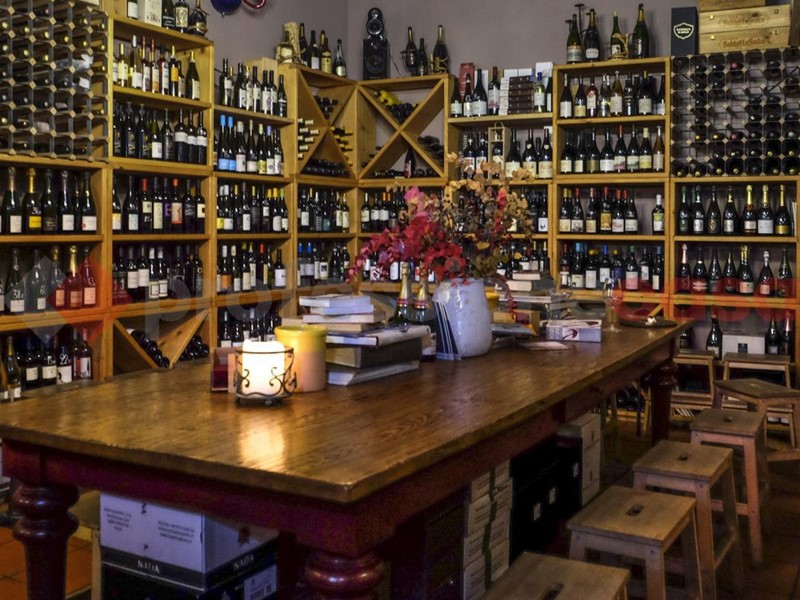 Attività commerciale in Vendita a Monteroni d'Arbia, 60'000€, 310 m²