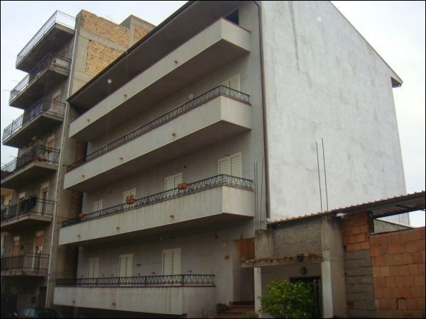 Quadrilocale in Affitto a Reggio Calabria, zona Ravagnese, 450€, 160 m²