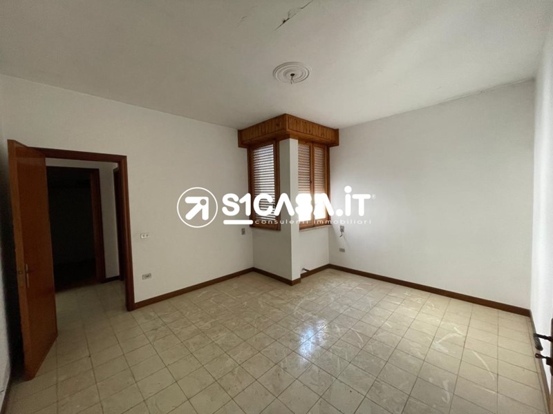 Casa Semi Indipendente in Vendita a Galatone, 35'000€, 110 m²