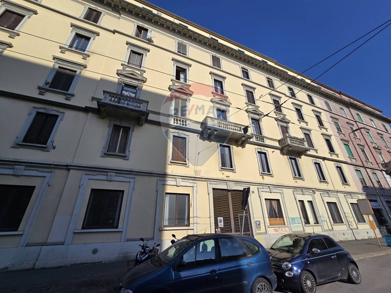 Bilocale in Vendita a Milano, zona Farini, 239'000€, 49 m²