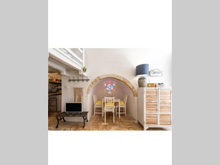 Casa Indipendente in Vendita a Ostuni, zona Centro storico, 120'000€, 40 m², arredato