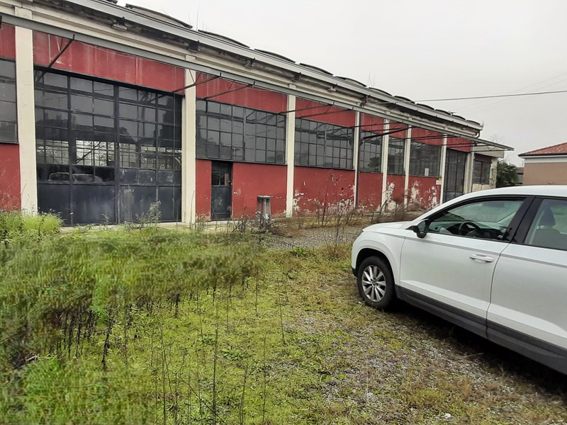 Terreno edificabile in Vendita a Canonica d'Adda, zona RESIDENZIALE, 200'000€, 2100 m²