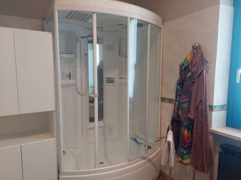 Casa Indipendente in Vendita a Marmirolo, 430'000&euro;, 370 m²