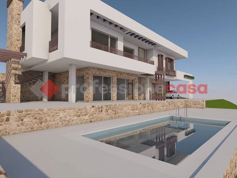 Villa in Vendita a Frosinone, 215'000€, 200 m²