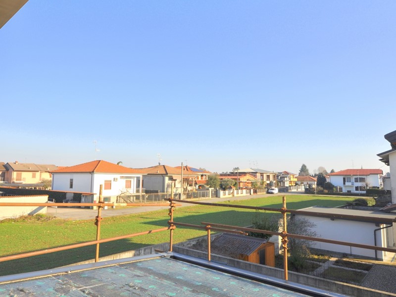 Villa in Vendita a Inveruno, 405'000€, 124 m²