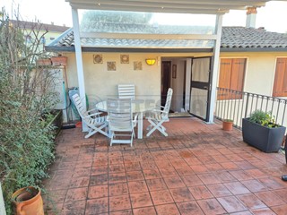 Casa Semi Indipendente in Vendita a Vicenza, 490'000€, 250 m², con Box