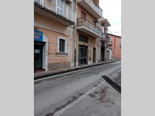 Immobile commerciale in Vendita a Siracusa, zona Belvedere, 48'000&euro;, 50 m²