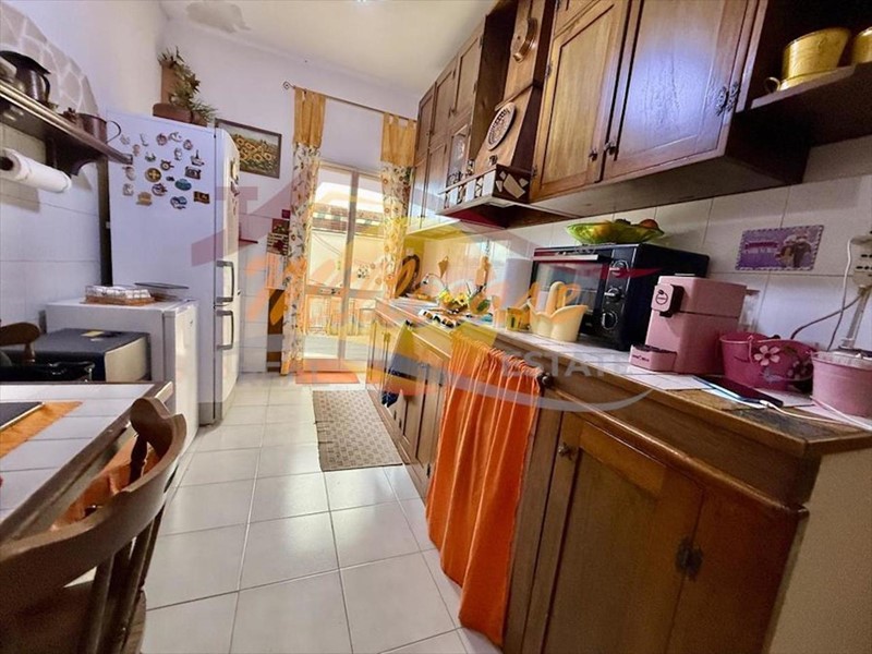 Appartamento in Vendita a Siracusa, zona Scala Greca, 108'000&euro;, 124 m², con Box