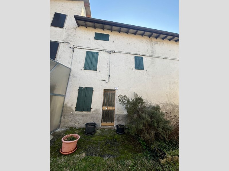 Casa Indipendente in Vendita a Fornovo di Taro, zona Sivizzano, 40'000&euro;, 80 m²