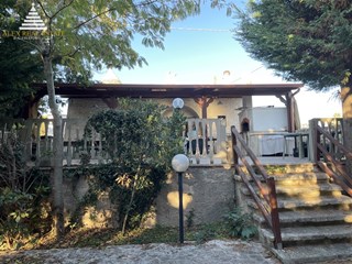 Trullo in Vendita a Martina Franca, zona Contrada Cavalcatore , 140'000€, 65 m²