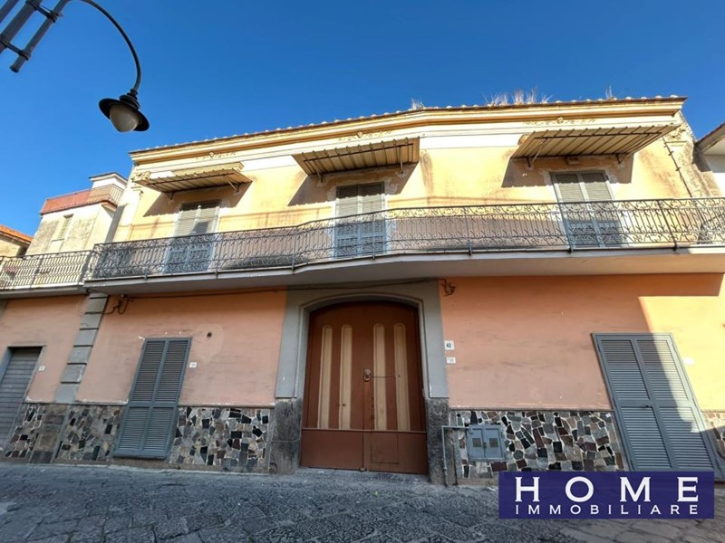 Villa in Vendita a Crispano, 265'000€, 300 m²