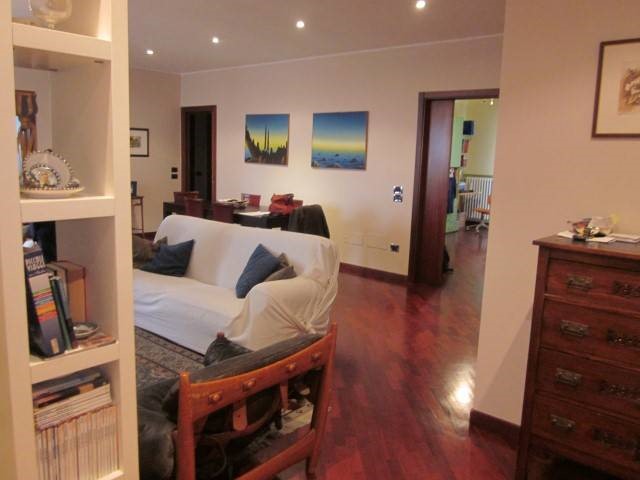 Appartamento in Vendita a Pesaro, zona Pantano, 290'000€, 150 m²