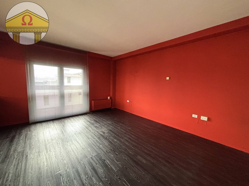 Ufficio in Affitto a Villorba, zona Castrette, 650€, 120 m²