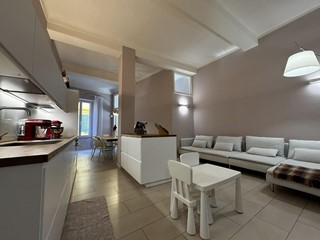 Trilocale in Vendita a Massa, 260'000€, 90 m², arredato