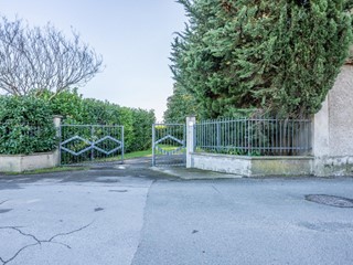 Appartamento in Vendita a San Giuliano Terme, zona Pontasserchio, 315'000€, 450 m²