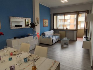 Appartamento in Vendita a Viareggio, 335'000€, 85 m², arredato