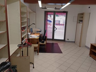 Negozio in Vendita a Lucca, zona San Marco, 65'000€, 40 m²