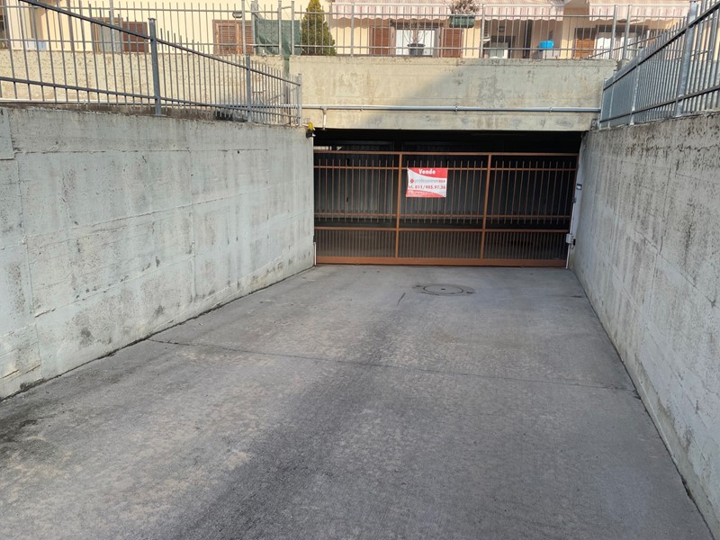 Box in Vendita a Piscina, 14'000€, 18 m²