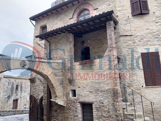 Bilocale in Vendita a Bevagna, 85'000€, 65 m²