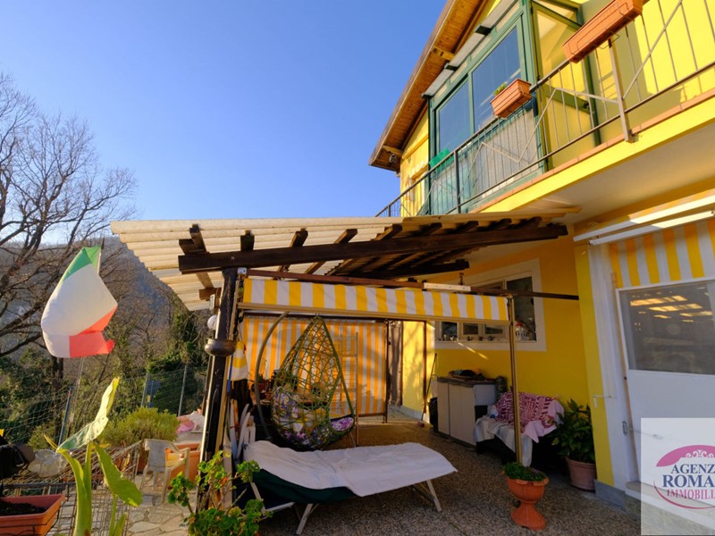 Casa Indipendente in Vendita a Stella, 250'000€, 180 m², con Box