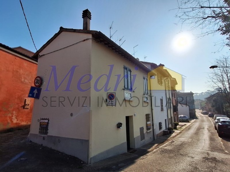 Casa Semi Indipendente in Vendita a Cesena, zona Centrale, 240'000€, 78 m²