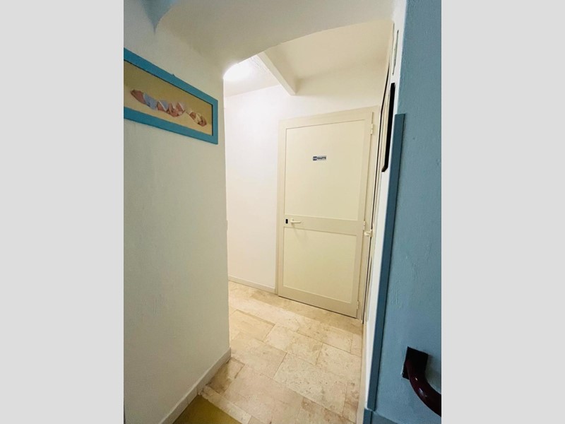 Ufficio in Affitto a Sassari, 350€, 150 m², arredato