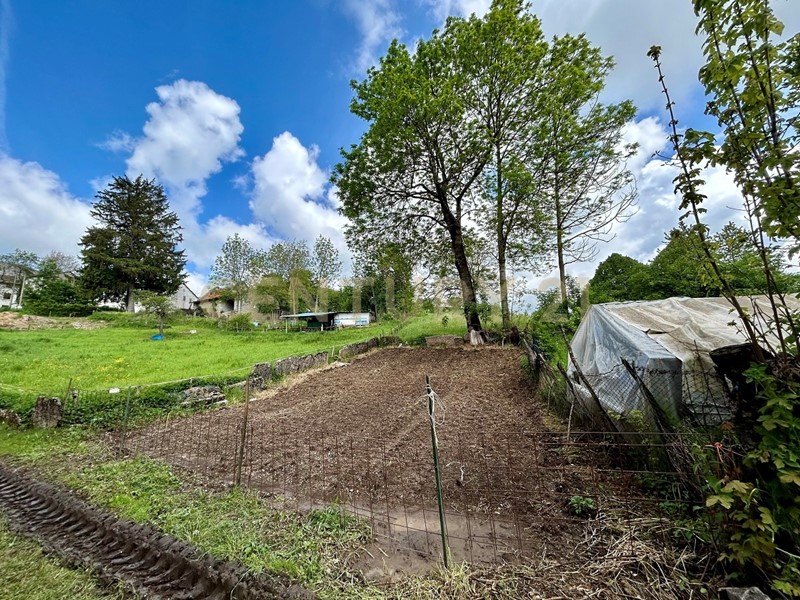 Terreno agricolo in Vendita a Velo Veronese, 8'000€, 181 m²