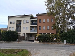 Quadrilocale in Vendita a Parma, zona Roncopascolo, 140'000€, 65 m²
