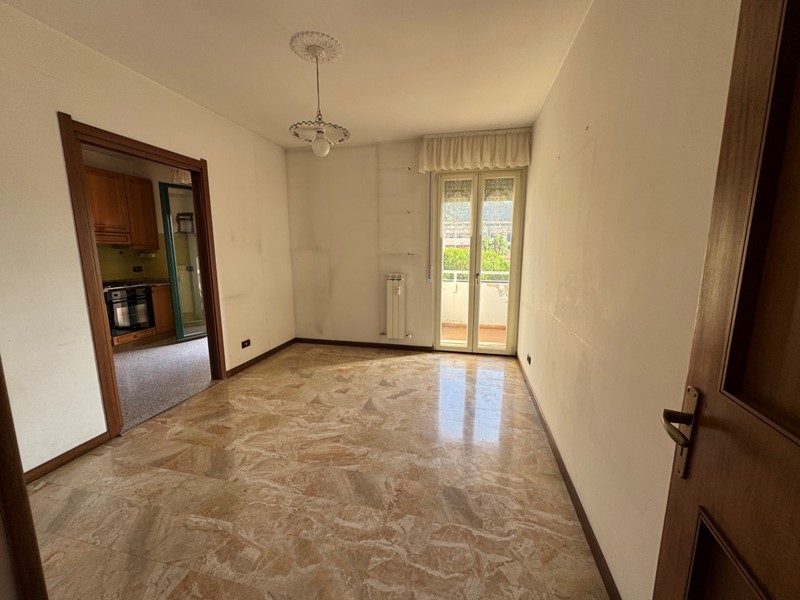 Quadrilocale in Vendita a Sestri Levante, zona comodo ai servizi, 250'000€, 104 m²
