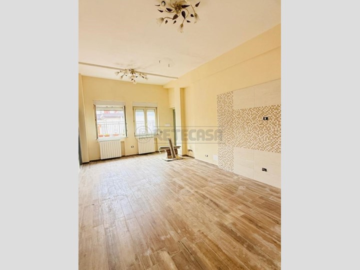 Quadrilocale in Vendita a Roccapiemonte, 180'000&euro;, 120 m²