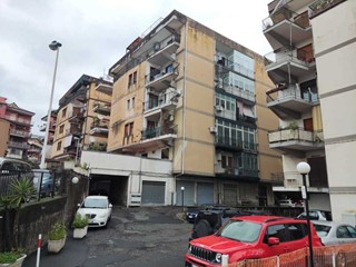 Appartamento in Vendita a Gravina di Catania, zona San Paolo, 165'000€, 125 m², con Box