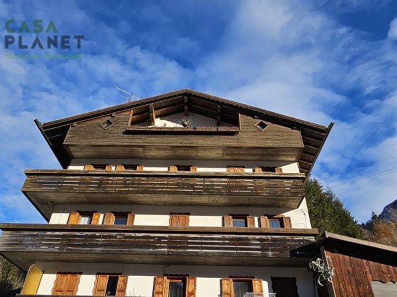 Quadrilocale in Vendita a Cencenighe Agordino, 160'000€, 78 m²