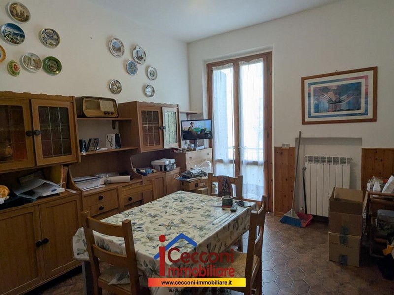 Appartamento in Vendita a Cerreto Guidi, zona Stabbia, 180'000€, 130 m², con Box