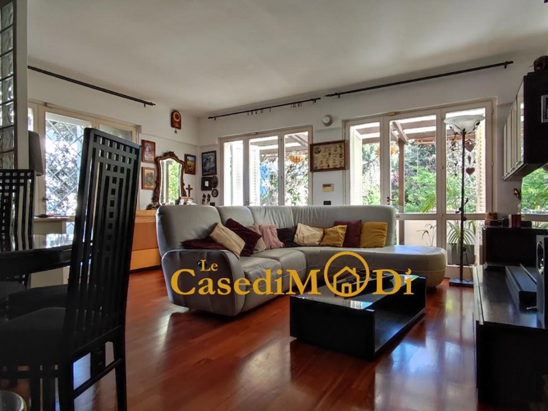 Quadrilocale in Vendita a Livorno, zona Montenero, 349'000€, 90 m²