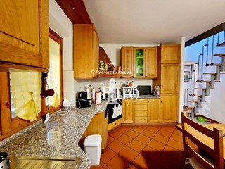 Casa Indipendente in Vendita a Signa, 275'000€, 140 m², arredato