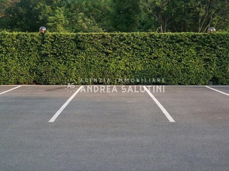 Box in Vendita a Pontedera, 7'800€, 14 m²