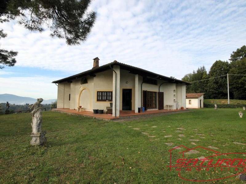 Villa in Vendita a Montecarlo, 690'000€, 250 m²