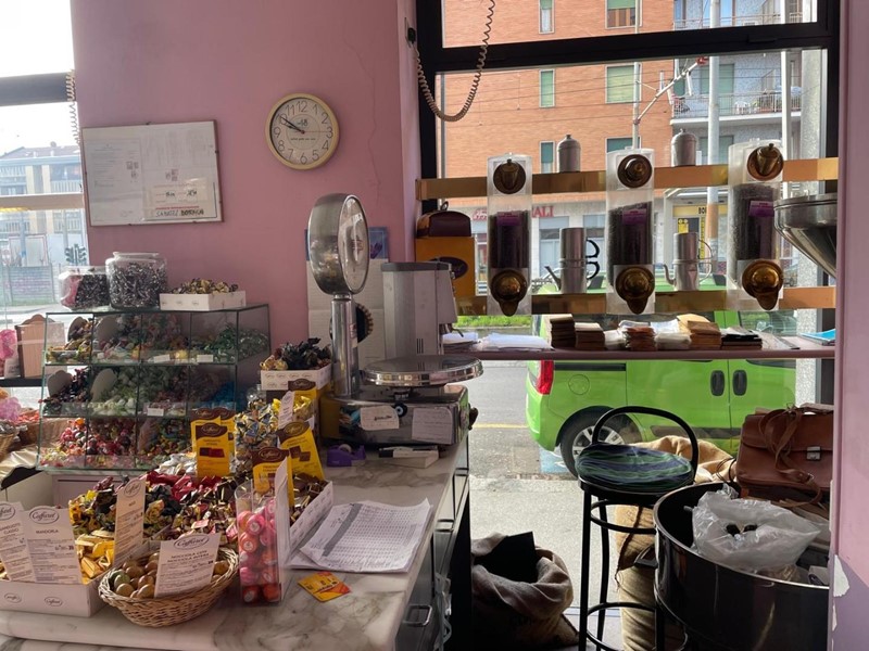 Attività commerciale in Vendita a Torino, 32'000€, 58 m²