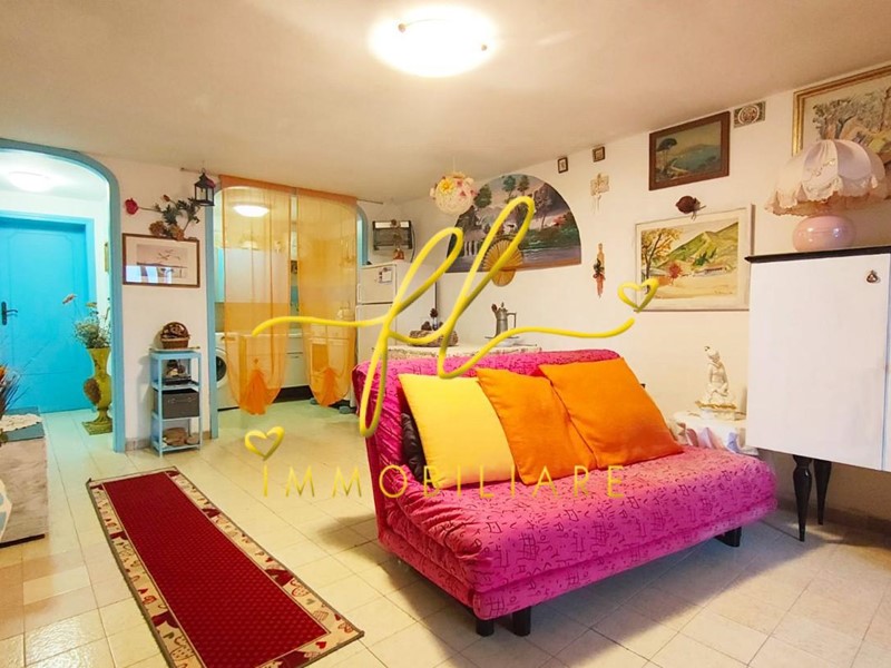 Quadrilocale in Vendita a Rosignano Marittimo, zona Castiglioncello, 198'000€, 80 m²