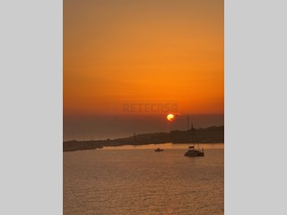 Attività commerciale in Vendita a Otranto, 70'000€, 90 m², arredato