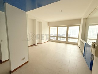 Ufficio in Affitto a Vicenza, 600€, 166 m²