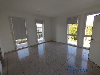 Casa Indipendente in Vendita a Novi di Modena, 440'000€, 360 m²