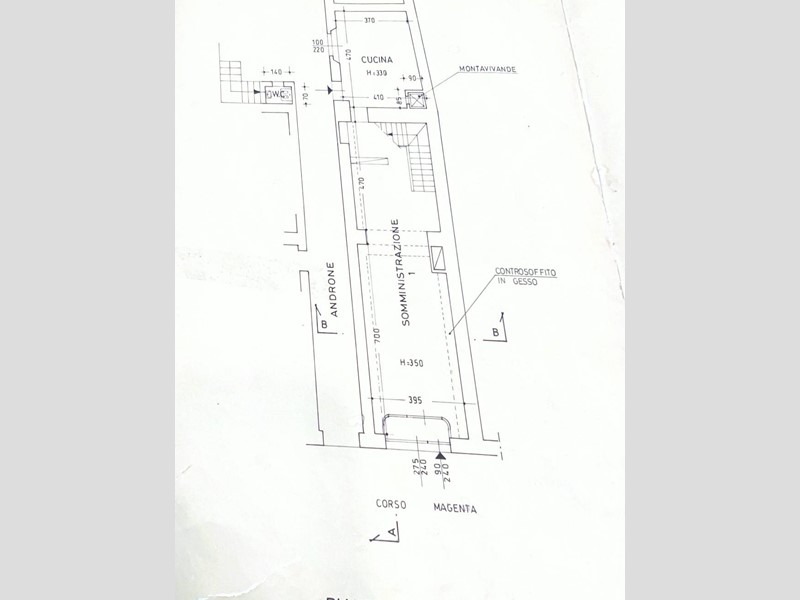 Negozio in Affitto a Milano, zona Corso Magenta - Sant'ambragio - Università Cattolica, 5'833€, 180 m², arredato