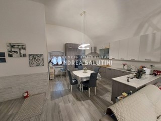 Casa Indipendente in Vendita a Castelfiorentino, 137'000€, 105 m², arredato