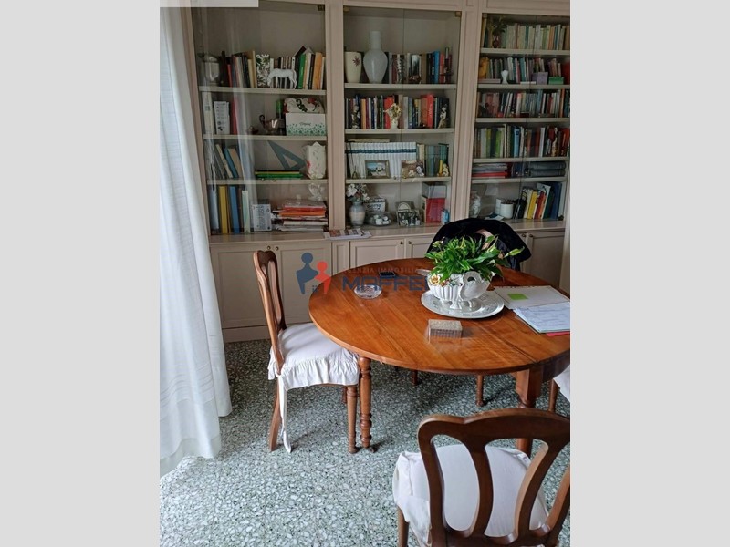 Quadrilocale in Vendita a Viareggio, 290'000€, 80 m², arredato